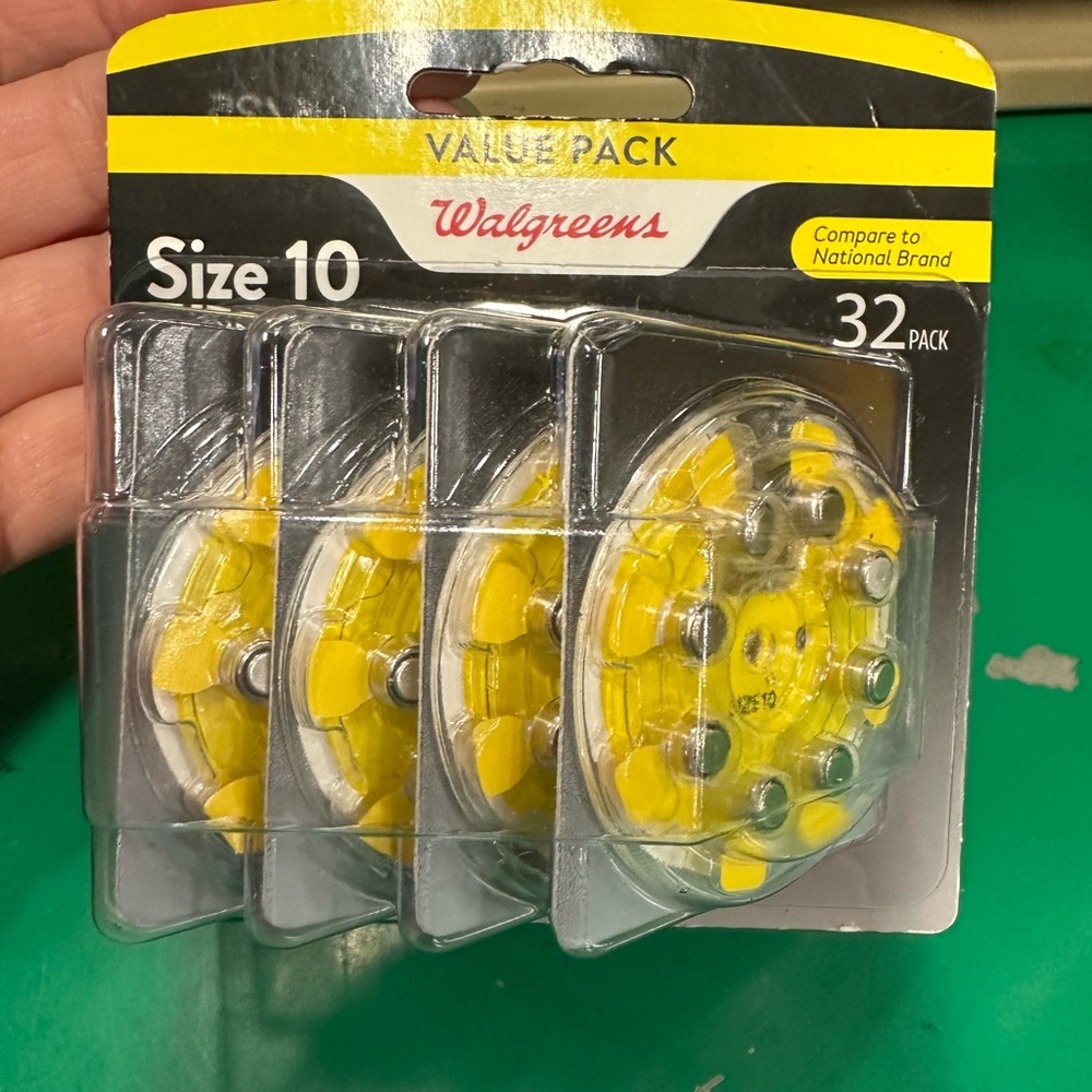 Hearing aid batteries, size 10..32 pack